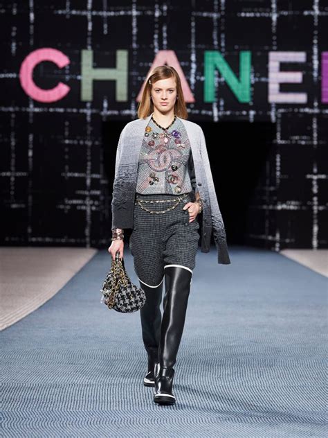 chanel fall winter 2022/23|chanel runway models.